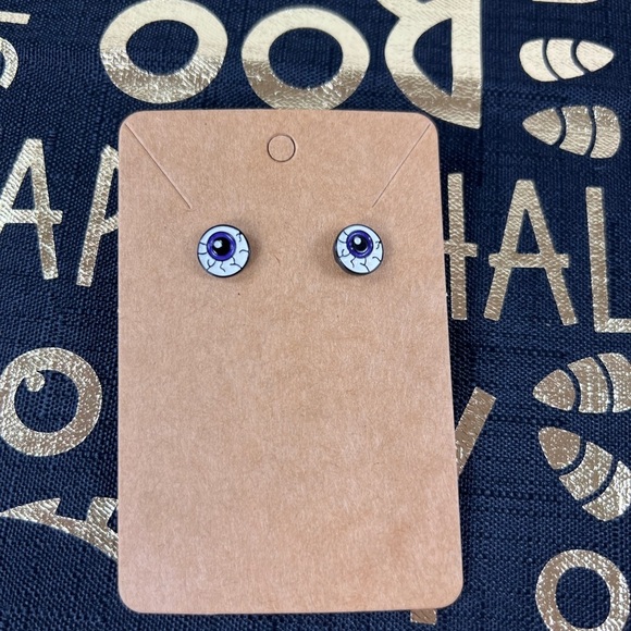 Halloween Earrings - Eyeballs - Picture 3 of 3